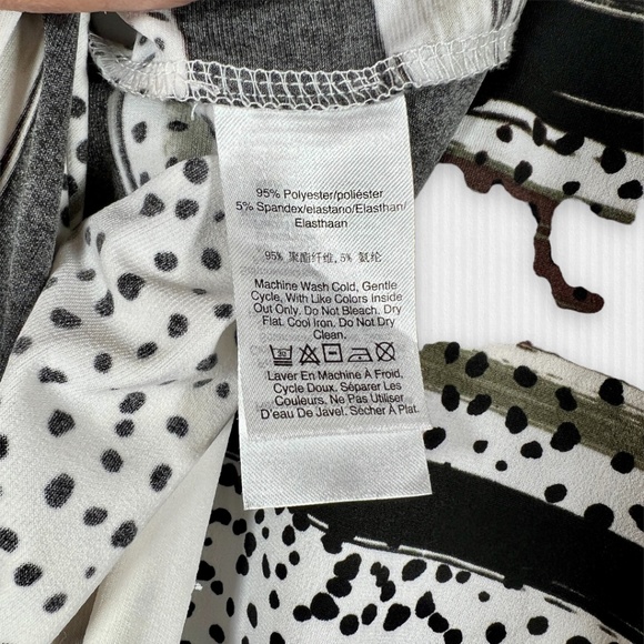 DKNY Crew Neck Short Sleeve Top Front Knot and Gathering Size Petite Small - Picture 9 of 11